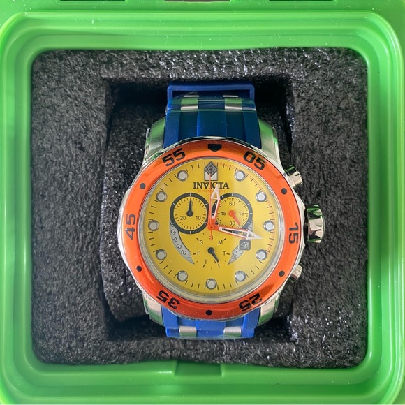 Men’s Invicta Diver Watch - Picture 1 of 3